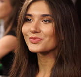 Live-Dealer Natalie von Casino Cruise