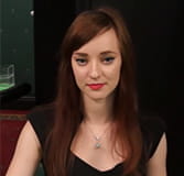 Live Dealer Inga von EG am Blackjack Tisch