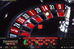 Diese Szene aus dem beliebten Immersive Roulette zeigt, auf welche Zahl die Kugel gefallen ist: die 14.
