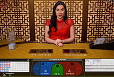 Baccarat ist in Asien kult und das Squeezen der Karten äußerst beliebt