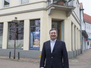 Ein Zeitungsfoto des 55jährigen Albers-Geschäftsführers Norman Albers. 