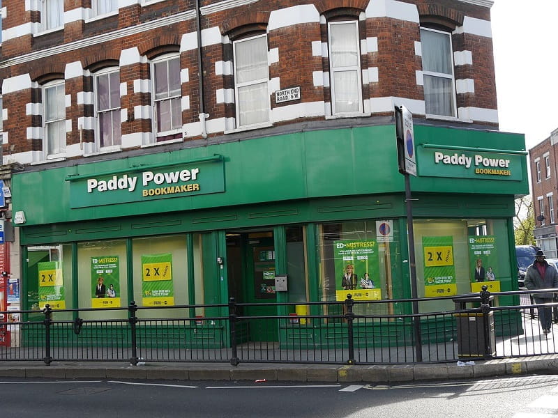 Eine Paddy Power-Filiale in London. 