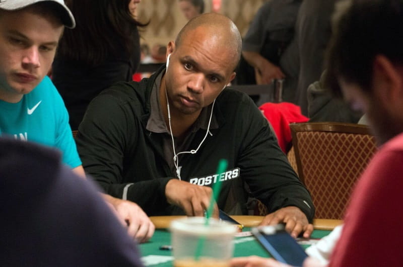 Der Pokerspieler Phil Ivey beim Spiel.