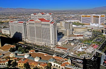 Ein Blick auf das legendäre Casino-Resort-Hotel Caesars Palace in Las Vegas.