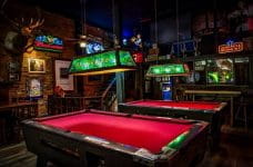 UKGC kritisiert Spielerschutz in Pubs