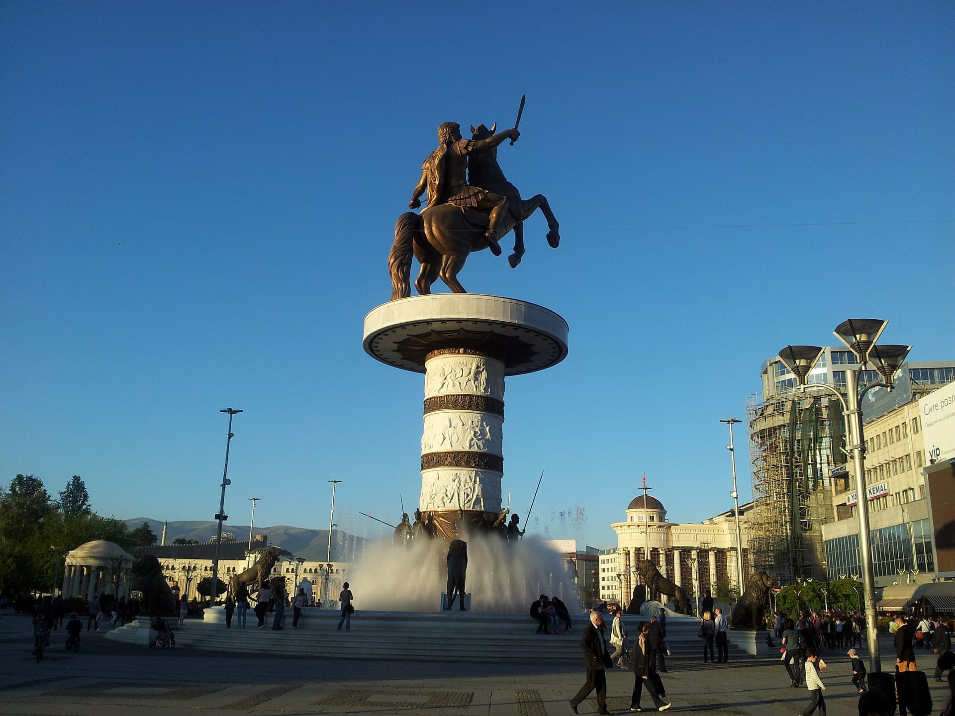 Statue von Alexander dem Großen in Skopje.