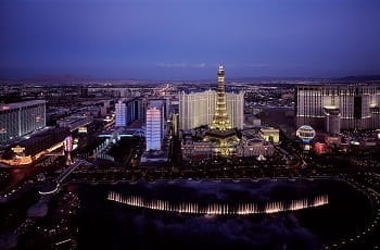 Die Casinos von Las Vegas bei Nacht.