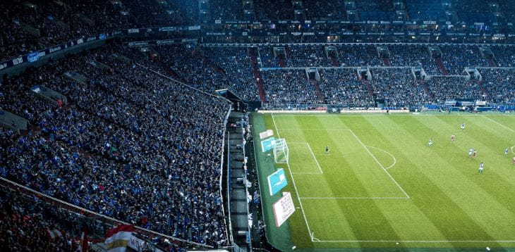 Veltins Arena als Symbol für das Fußball-Wochenende.